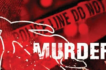 පියාගේ කරදර දරා ගැනීමට නොහැකිව කපා කොටා මරා දමයි..මෙරටින් ඇසෙන අධිසංවේදී පුවත..!