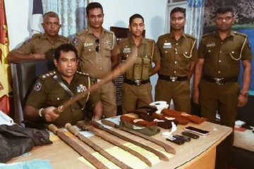 பாரிய தாக்குதல் முயற்சியை முறியடித்த காவல்துறை -வாள்கள் உட்பட பல பொருட்கள் மீட்பு