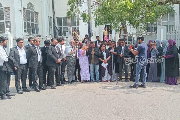 அக்குரேகொட இரட்டைக்கொலை: பாரபட்சம் பாராது நீதி வேண்டும்! சட்டத்தரணிகள் கோரிக்கை | Lawyers Protest Over Akuregoda Double Murder