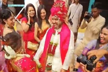 தாலி கட்டிய பின் மணமகள் போட்ட ஆட்டம்... மகிழ்ச்சியில் ஷாக் ஆன மணமகன்! இனி எல்லா நாளும் சொர்கமே....!