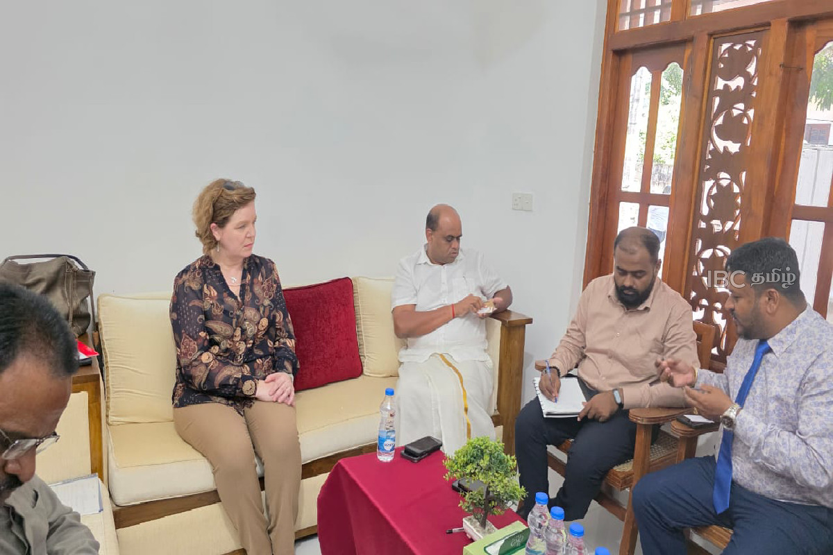 மட்டக்களப்பு, அம்பாறை மாவட்ட மக்கள் பிரதிநிதிகளுடன் கனேடியத் தூதுவர் சந்திப்பு! | Canadian Ambassador Visit Ampara