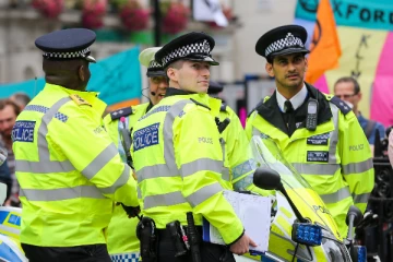 லண்டன் மக்களிடம் பகிரங்க மன்னிப்புக் கோரிய காவல்துறை: அமைச்சர் அளித்த உறுதி