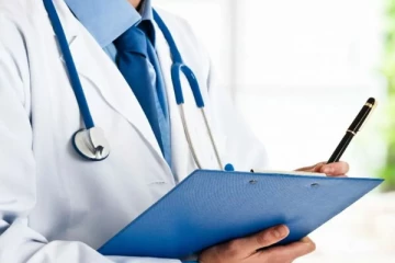 20 ஆண்டுகளாக மக்களை ஏமாற்றிய போலி மருத்துவர் !