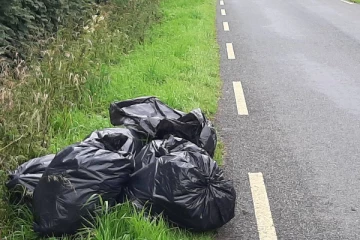 பிரித்தானியாவில் சாலையோரம் கிடந்த பையால் பரபரப்பு: உண்மை தெரியவந்தபோது