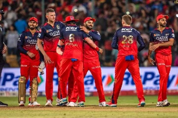 விராட் கோலி, ஹேசில்வுட் அபாரம்: ராஜஸ்தானை வீழ்த்திய பெங்களூரு