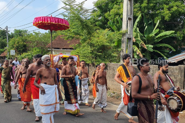 வரலாற்று சிறப்பு மிக்க நல்லூர் கந்தனின் கொடிச்சீலை எடுத்துவரும் நிகழ்வு | Jaffna Nallur Kandaswamy Kovil Festival 2025