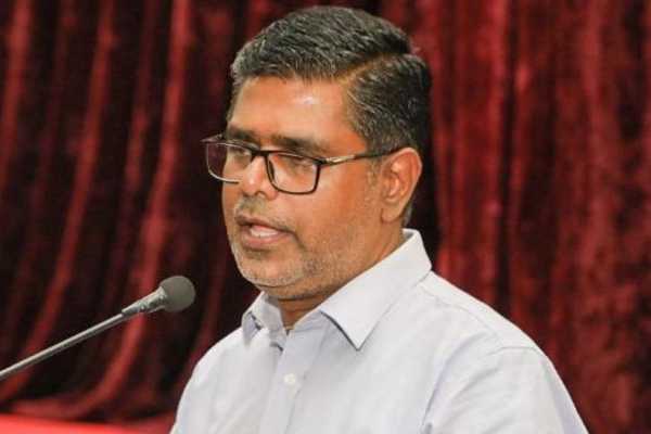 சாராவை விரட்டியது யார் என பாதுகாப்பு பிரதியமைச்சருக்கு தெரியும்..! முஜுபுர் ரஹுமான் அதிரடி தகவல் | Easter Attack Case Allegation Mujibur Rahman
