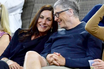 கோடீஸ்வரர் பில் கேட்ஸ் டேட்டிங் செய்யும் விதவைப் பெண் யார்?