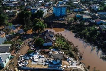 பிரேசிலில் ஒரே வீட்டிலிருந்து 15 பேரில் உடலை மீட்ட வீரர்கள்! பெரும் அதிர்ச்சி சம்பவம்
