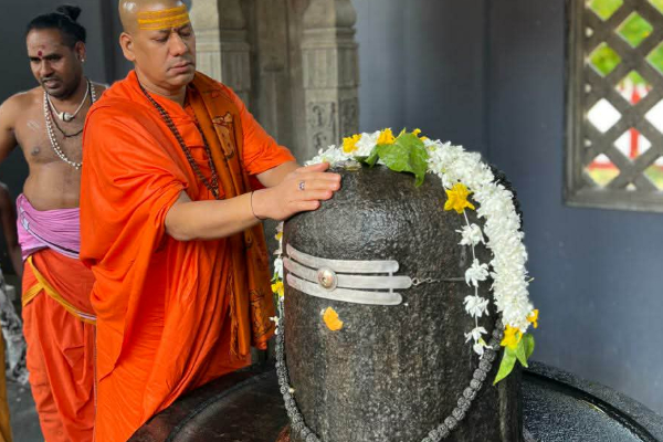 இலங்கைக்கு படையெடுக்கும் இந்திய இந்து மதத்தலைவர்கள் | Indian Hindu Religious Leaders Visit Sri Lanka