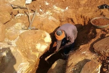 கூலி வேலை செய்து நாளொன்றிற்கு 300 ரூபாய் மட்டும் சம்பாதிக்கும் நபருக்கு அடித்த அதிர்ஷ்டம்