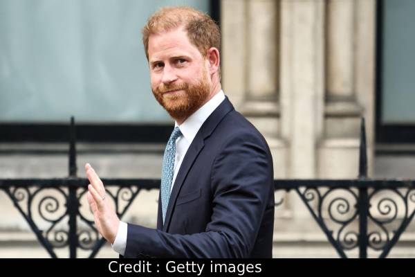 இளவரசர் வில்லியமுடைய ஆண்டு வருமானம் 23 மில்லியன் பவுண்டுகள்: ஹரிக்கு ஏன் பாரபட்சம்? | Prince Harry Never Had A Claim To 1Bn Property
