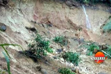 වලපනේ නායයෑමකින් සිව් දෙනෙකු ජීවිතක්ෂයට