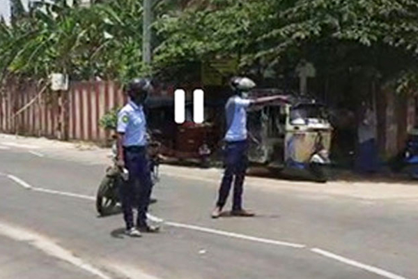 சீருடை விவகாரம்; விடுவிக்கப்பட்டார் யாழ். மாநகர முதல்வர் | Uniform Issue Jaffa Was Released Manivannan