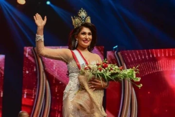 அரசியலில் களமிறக்கும் இலங்கையின் முன்னாள் அழகி!