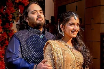 ஜோடியாக வலம் வந்த அம்பானி மகன் மற்றும் மருமகள்.., வைரலாகும் வீடியோ