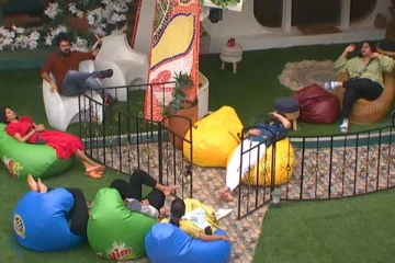 இந்த வயதில் இப்படியொரு திருட்டு தேவையா? பூர்ணிமா சதியால் விசித்ரா மீது திருட்டு பட்டம்