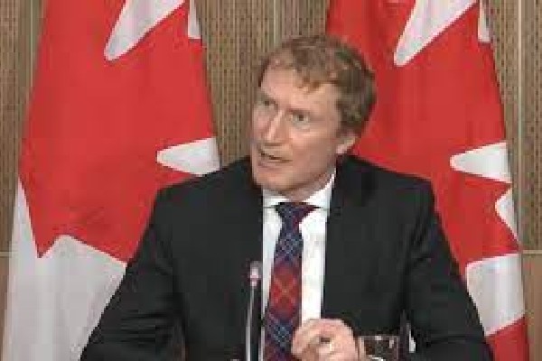 கனடாவில் வெளிநாட்டு மாணவர்கள் என்ற போர்வையில் மோசடி | Mark Miler Canada