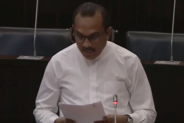 ஓட்டுனர்களுக்கு அபராதப் புள்ளிகள் - சாரதி அனுமதிப்பத்திரம் இரத்து செய்யப்படலாம்! | Point System For Sri Lankan Drivers Mistakes