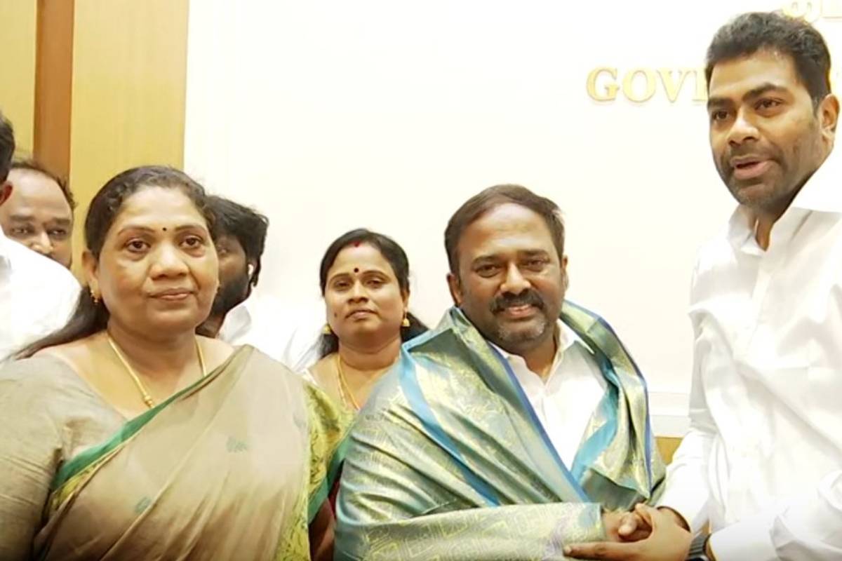 அதிமுக எம்எல்ஏ இசக்கி சுப்பையா ராஜினாமா - சபாநாயகர் ஏற்க மறுத்தது ஏன்? | Admk Mla Esakki Subaya Resigns Will Join Tvk அதிமுக எம்எல்ஏ இசக்கி சுப்பையா ராஜினாமா - சபாநாயகர் ஏற்க மறுத்தது ஏன்? | Admk Mla Esakki Subaya Resigns Will Join Tvk