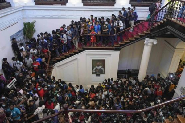 காலிமுகத்திடல் போராட்டகாரர்களை சந்தித்த அமைப்பு! | The Organization That Met Protestors Vacant Face