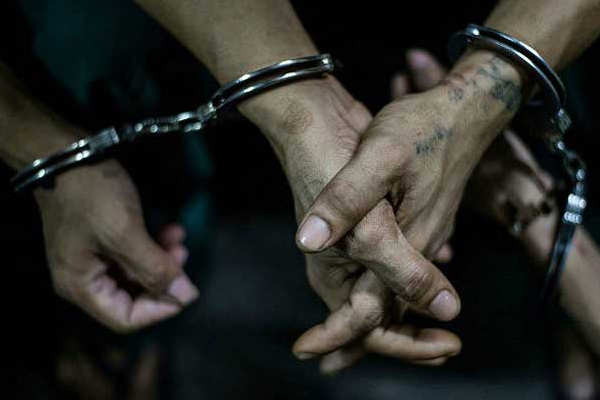 தவறான நடத்தைக்கு உள்ளாக்கப்பட்ட சிறுமி : இரு இளைஞர்கள் கைது | Two Youths Arrested For Misbehaving Girl