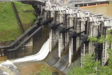 சீரற்ற காலநிலை காரணமாக நீர்த்தேக்கங்களின் வான்கதவுகள் திறப்பு (Video)