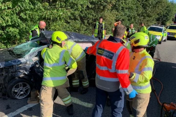 யாழ்ப்பாணத்தை சேர்ந்த தந்தை மற்றும் மகனுக்கு சுவிட்ஸர்லாந்தில் நேர்ந்த துயரம்