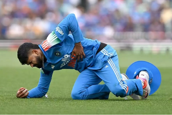 தீவிர சிகிச்சைப் பிரிவில் அனுமதிக்கப்பட்டுள்ள இந்திய கிரிக்கெட் வீரர் | Shreyas Iyer In Sydney Icu Care தீவிர சிகிச்சைப் பிரிவில் அனுமதிக்கப்பட்டுள்ள இந்திய கிரிக்கெட் வீரர் | Shreyas Iyer In Sydney Icu Care