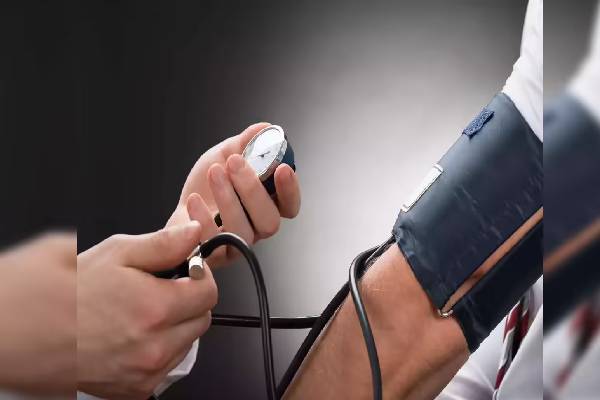 யாரெல்லாம் பாதாம் சாப்பிடவே கூடாது தெரியுமா? | Do You Know Who Shouldn T Eat Almonds