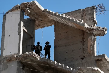 இஸ்ரேலின் ட்ரோன் தாக்குதல் ; இராணுவ அதிகாரிகள் பலி