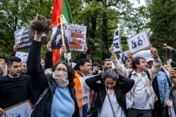 ஹிஜாப் எதிர்ப்பு போராட்டத்திற்கு காரணம் இவர்களே! ஈரான் அதிபர் குற்றச்சாட்டு!