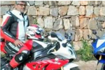 சாலையோரக் கடையில் மாஸ்க் அணிந்து சென்ற அஜீத்... விரும்பி சாப்பிட்ட உணவை என்ன செய்தார் தெரியுமா?