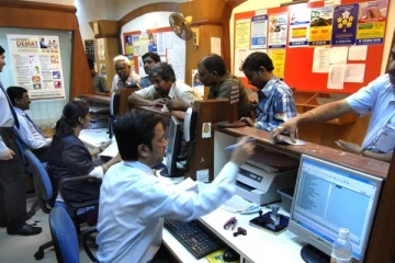 இலங்கை திவாலாகிறதா! வெளிநாட்டுக்கடன்களை திருப்பிச் செலுத்துவதை இடைநிறுத்தியது