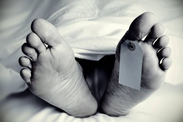 சிகிச்சைக்காக சென்ற நபர் வடிகானிலிருந்து சடலமாக மீட்பு | Person Went Treatment Recovered From The Vatican