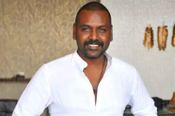 செம்ம க்யூட்டா.. தன் தாயுடன் இருக்கும் புகைப்படத்தை வெளியிட்ட நடிகர் ராகவா லாரன்ஸ் - தமிழ்நாடு