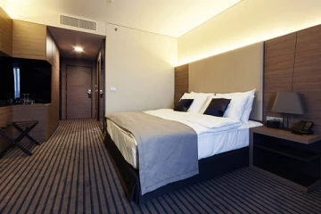 கொழும்பு நட்சத்திர ஹோட்டலில் தூக்கில் தொங்கிய நபர்