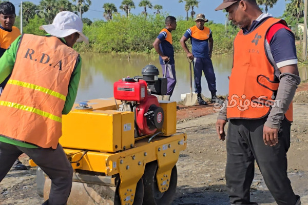 திருகோணமலை - மட்டக்களப்பு A15 வீதி சீரமைப்புப் பணிகள் ஆரம்பம் | Trinco Batti A15 Road Rehabilitation Works Begin