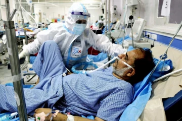 தமிழகத்தில் ஒரே நாளில் 48 பேர் பலி.. இன்றும் 30,000 கடந்த கொரோனா!