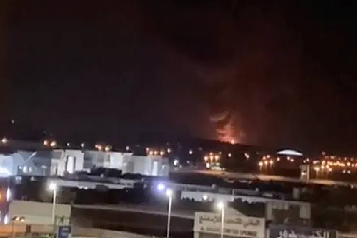 வளைகுடா பகுதி முழுவதும் உச்சக்கட்ட பதற்றம்! குவைத் விமான நிலையத்தில் அடுத்தடுத்து ட்ரோன் தாக்குதல் | Drone Attack At Kuwait Airport