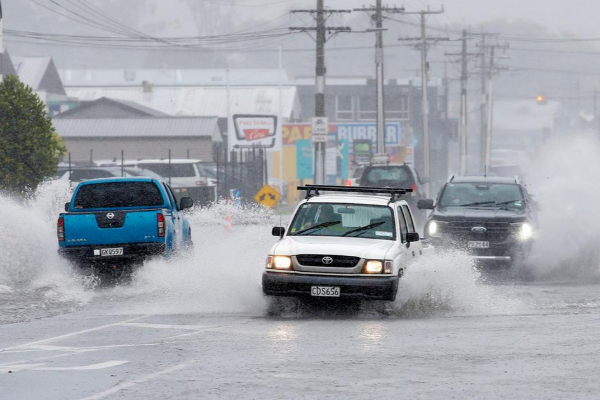 நியூசிலாந்தில் சூறாவளி அபாயம்! அவசர நிலை பிரகடனம் | Cyclone Risk In New Zealand