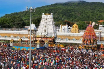 உலக புகழ் பெற்ற திருப்பதியில் மூன்று மாதங்களுக்கு தரிசனம் ரத்து