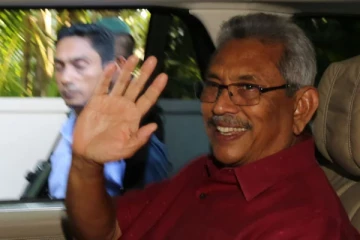 சிங்கப்பூரில் கோட்டா கைது செய்யப்படலாம்; அச்சத்தில் மனோகர!