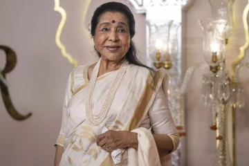 தமிழ் உட்பட 20 மொழிகளில்... பெரும் புகழ் பின்னணிப் பாடகி ஆஷா போஸ்லே காலமானார்