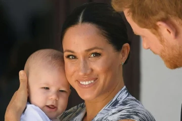 இளவரசர் ஹரி-மேகனின் மகன் ஆர்ச்சியின் அரிய புகைப்படம் வைரல்