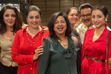 நடிகை ராதிகாவின் பிறந்தநாள் கொண்டாட்டம்.. ஒன்றுகூடிய த்ரிஷா, மீனா, ரம்யா கிருஷ்ணன்..