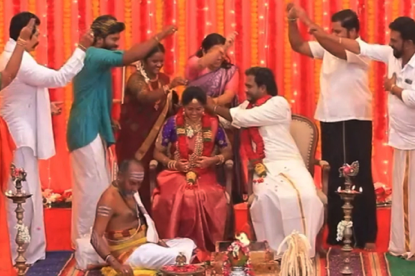 சின்ன மருமகள் சீரியலில் முக்கிய நபர் மரணம்.. கதறி அழும் தமிழ் செல்வி! அதிர்ச்சியில் ரசிகர்கள் | Chinna Marumagal Serial Appatha Death