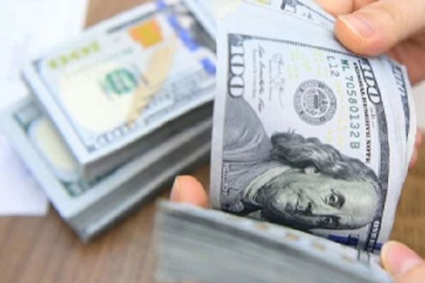 கட்டுப்பாடு இன்றி நீடிக்கும் அந்நிய செலாவணி வீதம்- மேலும் அதிகரிக்கவுள்ள டொலரின் பெறுமதி! - ஐபிசி தமிழ்