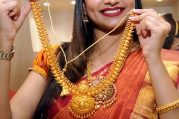 ஒரே நாளில் இவ்வளவா! குறைந்தது தங்கத்தின் விலை