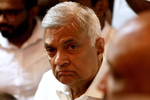 பிரதமர் ரணிலின் வீட்டிற்கு தீ வைத்தது யார்? பின்னணியில் இவர்களா? | Who Set Fire To Prime Minister Ranil S House